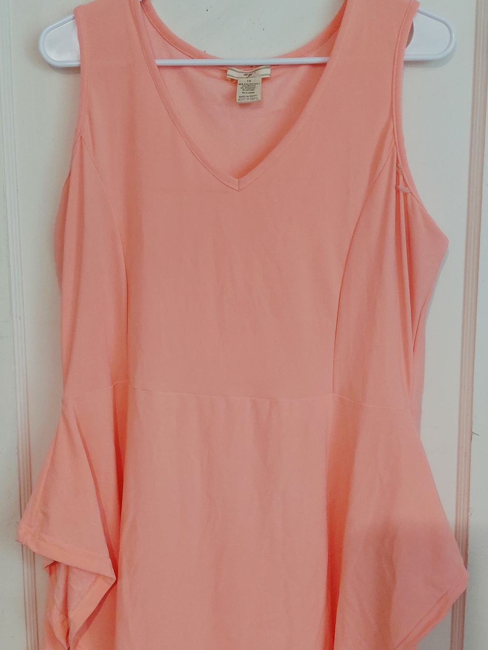 NYC Peach V-Neck Sleeveless Tunic